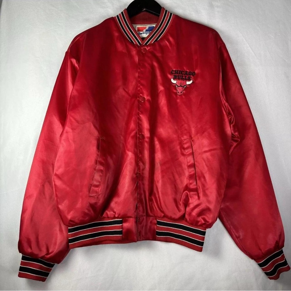 Vintage Chicago Bulls NBA Satin Swingster Snap Up Bomber Jacket
